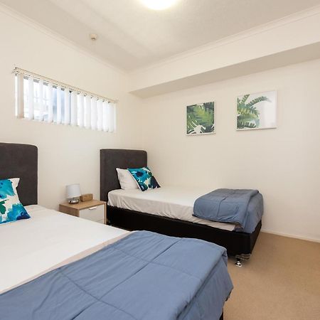 On The Beach Resort Bribie Island Woorim Екстер'єр фото