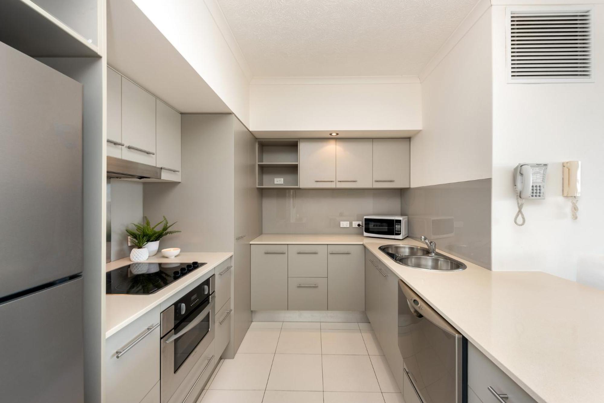 On The Beach Resort Bribie Island Woorim Екстер'єр фото