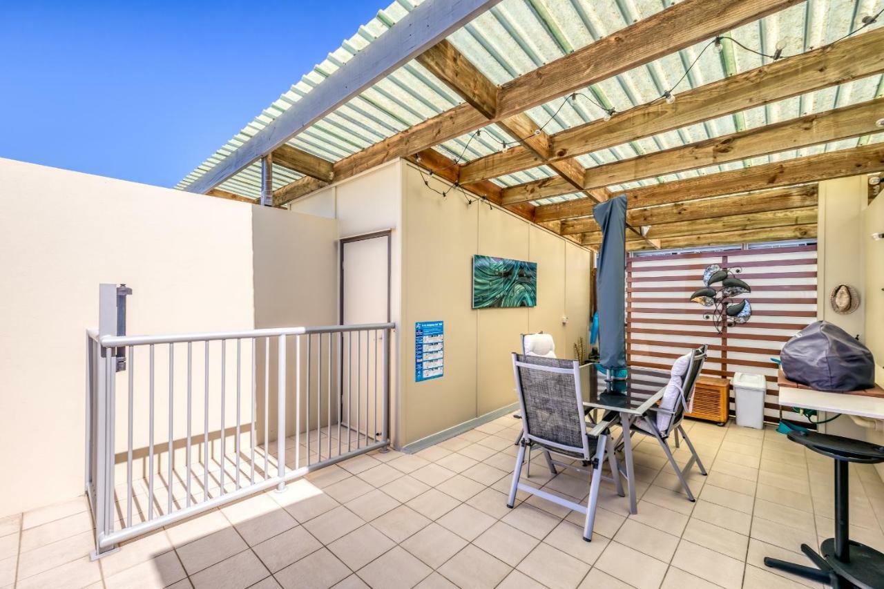 On The Beach Resort Bribie Island Woorim Екстер'єр фото